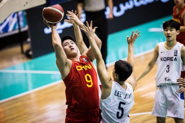 1661553644210085852.jpg U18.jpg