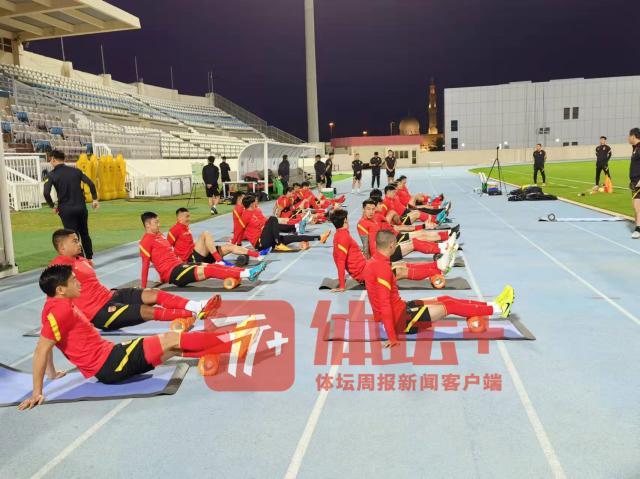 国足阿联酋首练蒋光太归队参训 高准翼因伤缺席