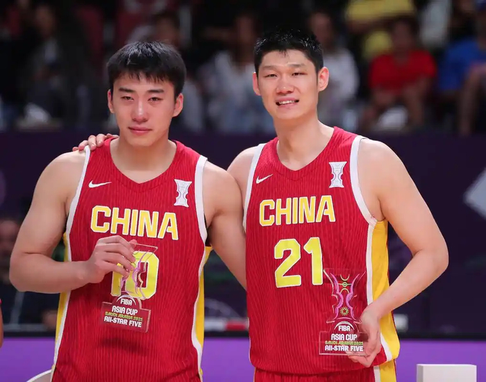 开云app官网-不是布朗，男篮新归化或曝光，28岁，黑人，小前锋，郭士强或力邀|胡金秋|迪亚洛|巴里布朗|山西男篮|哈米杜-迪亚洛_新浪体育_新浪新闻