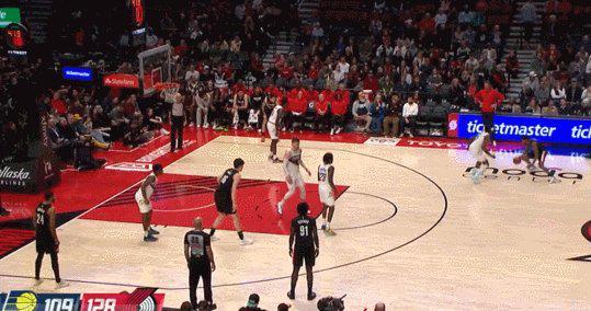 开云app官网-好哥们！助攻瀚森上演五佳球暴扣 韦斯利激情庆祝